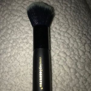 Makeup brush